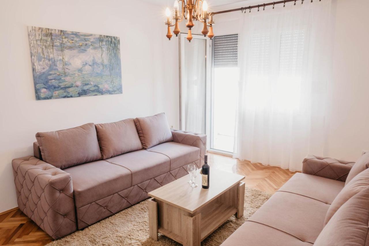 Apartment Bracovic - City Center Bar Buitenkant foto