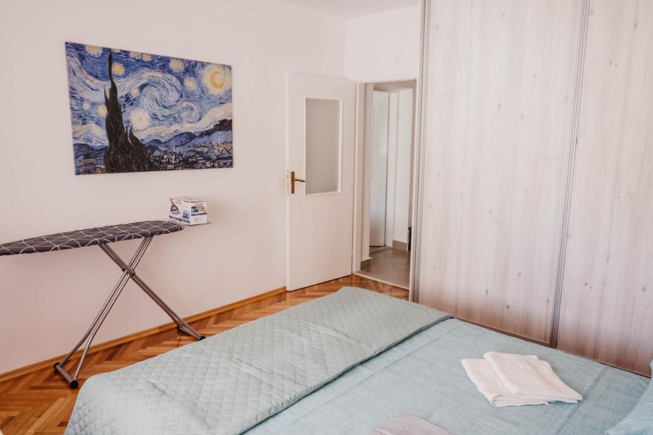 Apartment Bracovic - City Center Bar Buitenkant foto