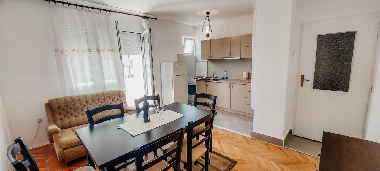 Apartment Bracovic - City Center Bar Buitenkant foto