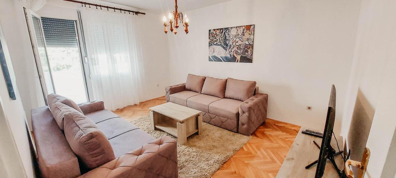 Apartment Bracovic - City Center Bar Buitenkant foto